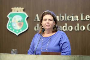 Dep. Fernanda Pessoa (PR)