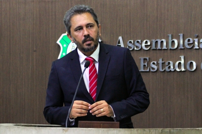 Deputado Elmano Freitas