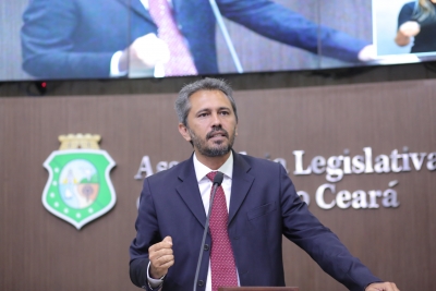 Elmano Freitas defende apoio a Fernando Haddad no Ceará