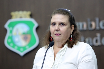 Dep. Fernanda Pessoa (PR)