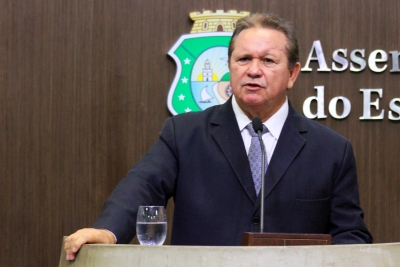 Deputado Roberto Mesquita