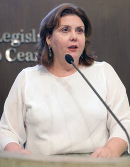 Dep. Fernanda Pessoa (PR)