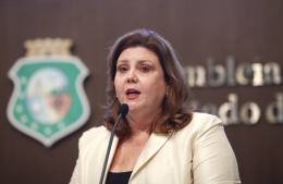 Dep. Fernanda Pessoa (PR)