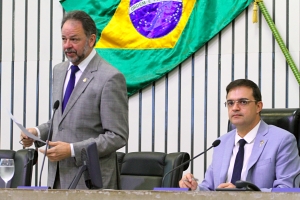 Leitura do expediente na abertura da sessão plenária desta quarta-feira