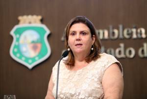 Dep. Fernanda Pessoa (PR)