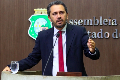 Deputado Elmano Freitas
