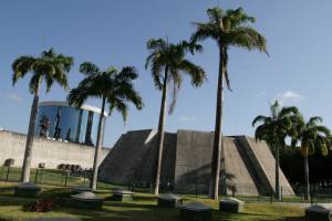 Deputados avaliam medida que restringe lista de material escolar