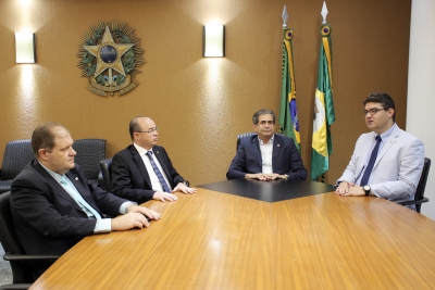 Pres. Zezinho Albuquerque (PDT) recebe representantes da UNALE